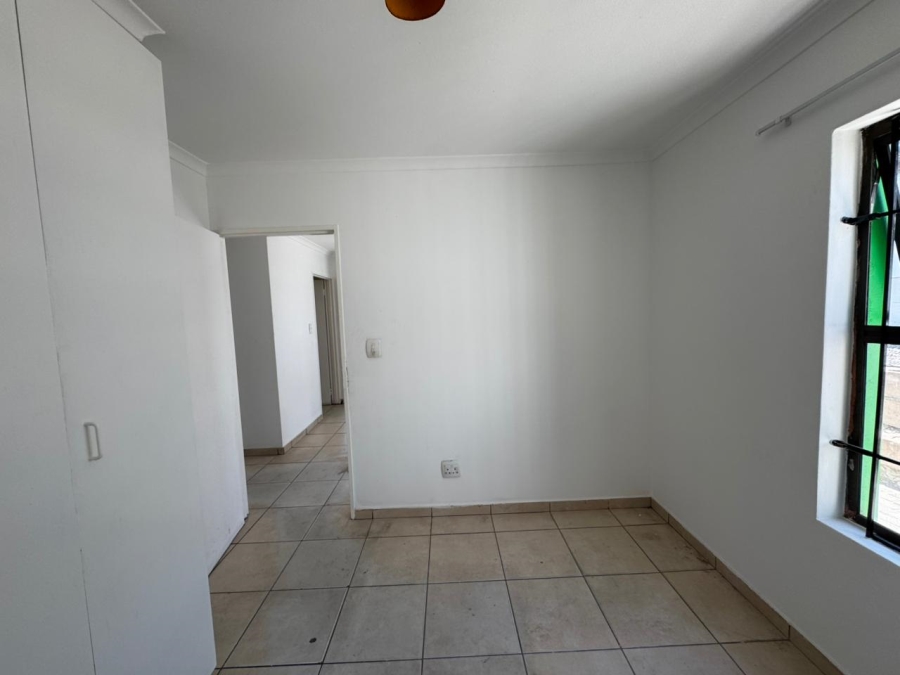 6 Bedroom Property for Sale in Hindle Park Western Cape